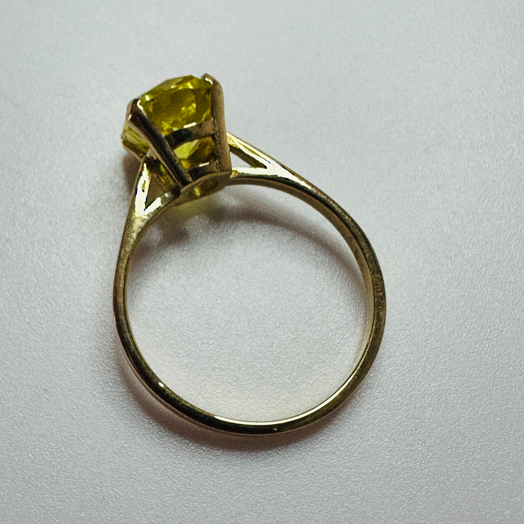 Hand cut Synthetic Sapphire Lemon Yellow 9ct yellow gold ring size N image 2