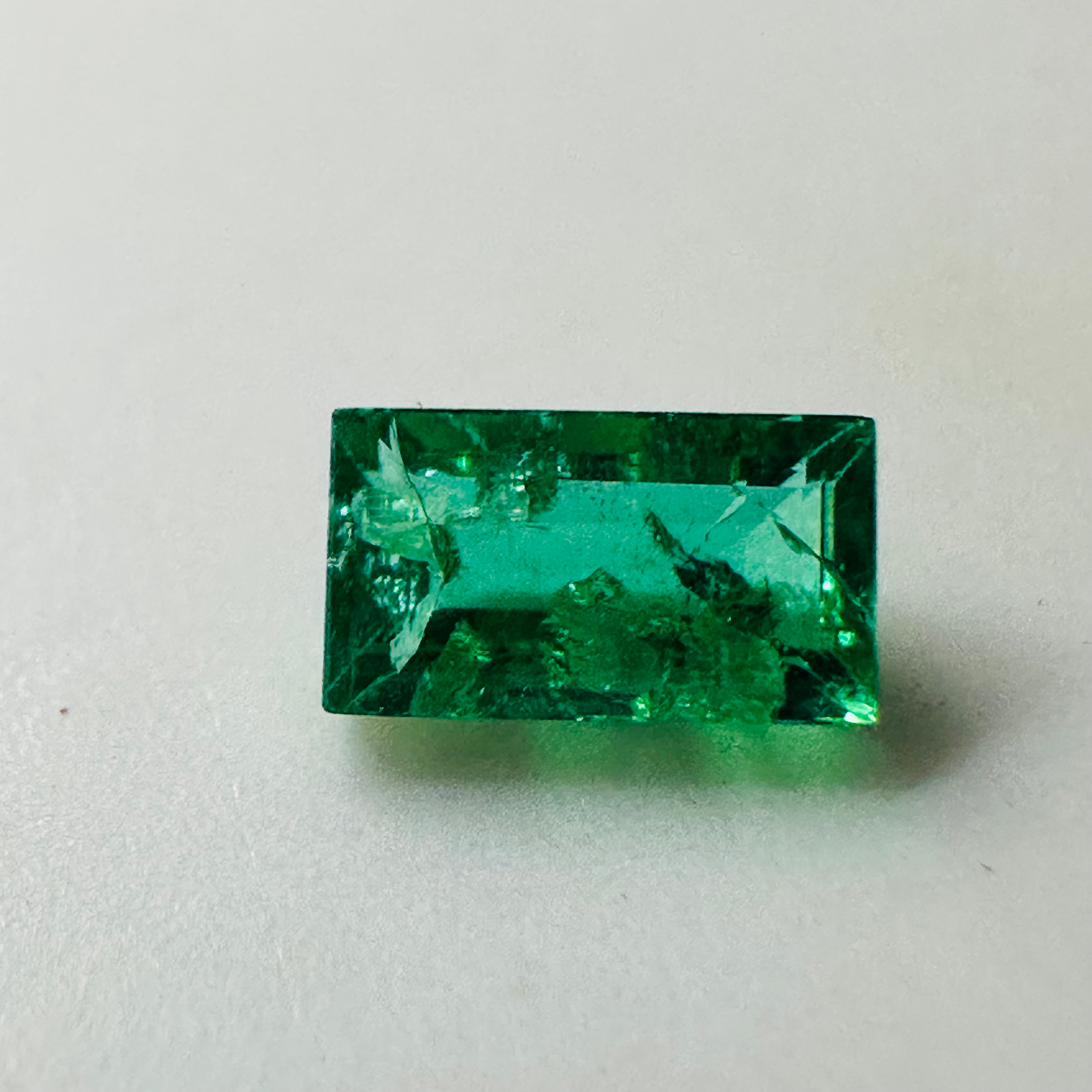 EMERALD BAGETTE 6MM X 3.3MM 0.45CTS image 0