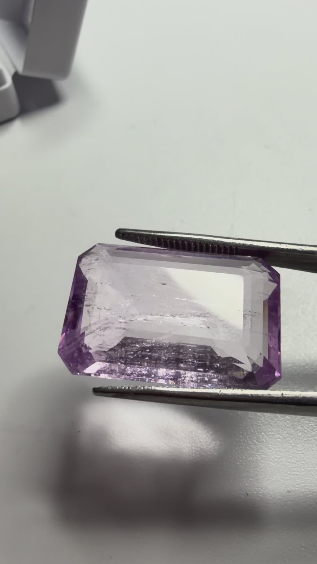 Natural Kunzite – Emerald Cut – 22x15mm – 22.84ct
