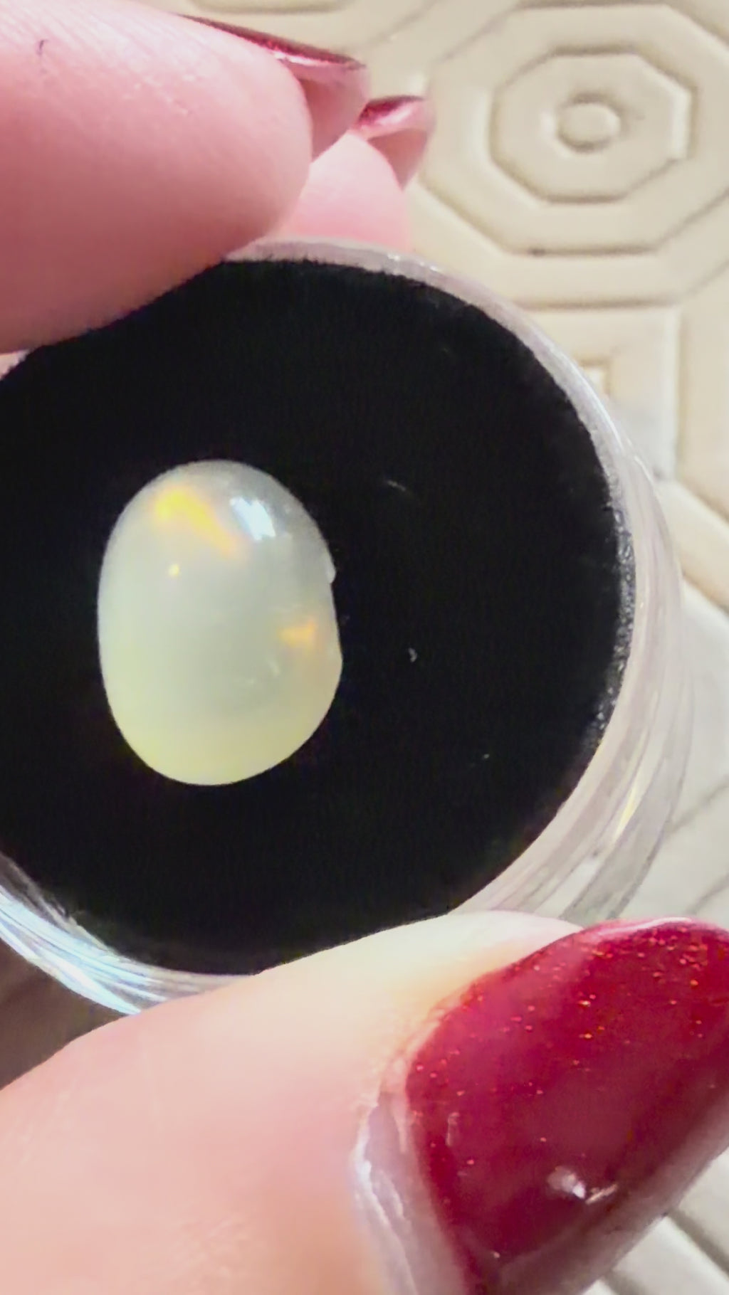 Moonstone Oval 11.2x8.1mm 4.80ct