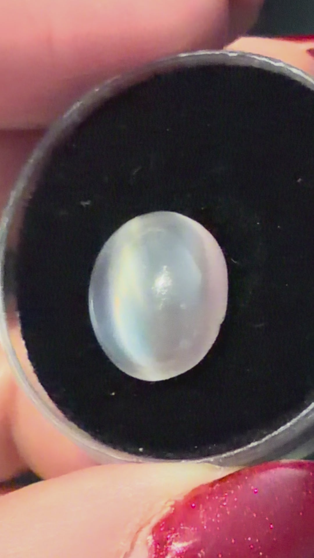 Moonstone Oval 10.8x9.1mm 3.67ct