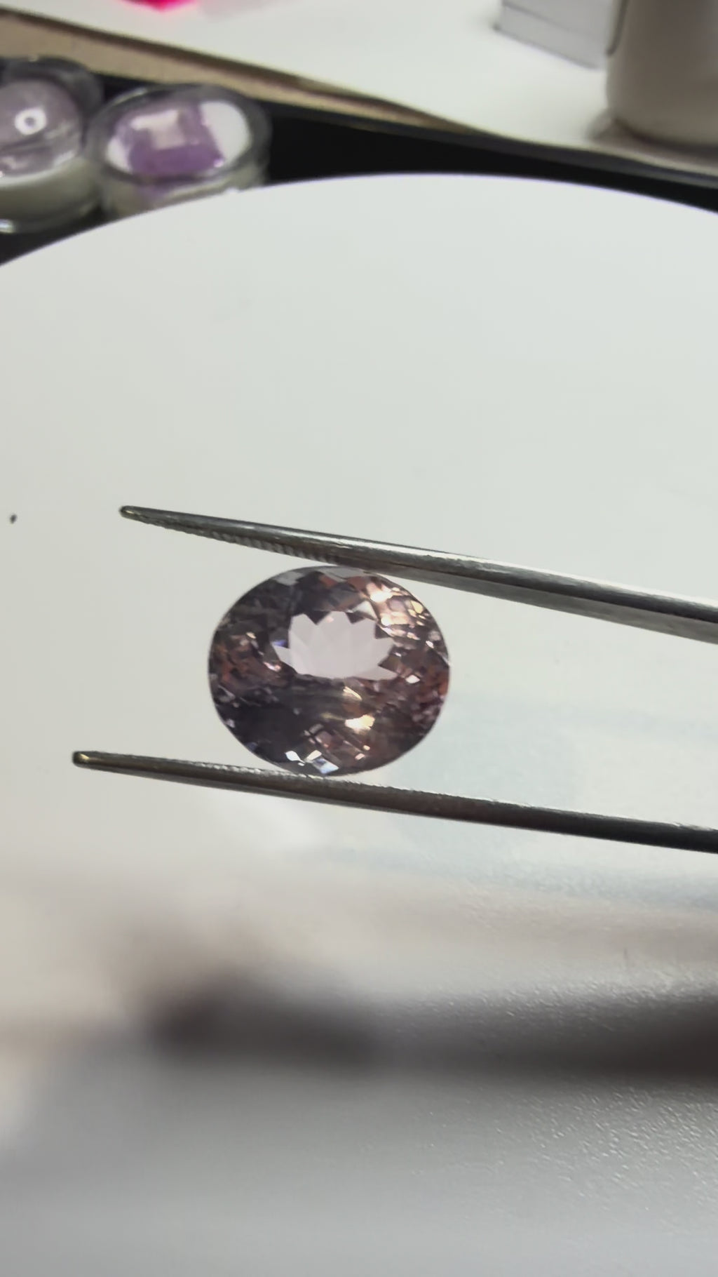 Natural Kunzite Oval 14.4x13mm 11.74cts – Pink-Violet Eye Clean